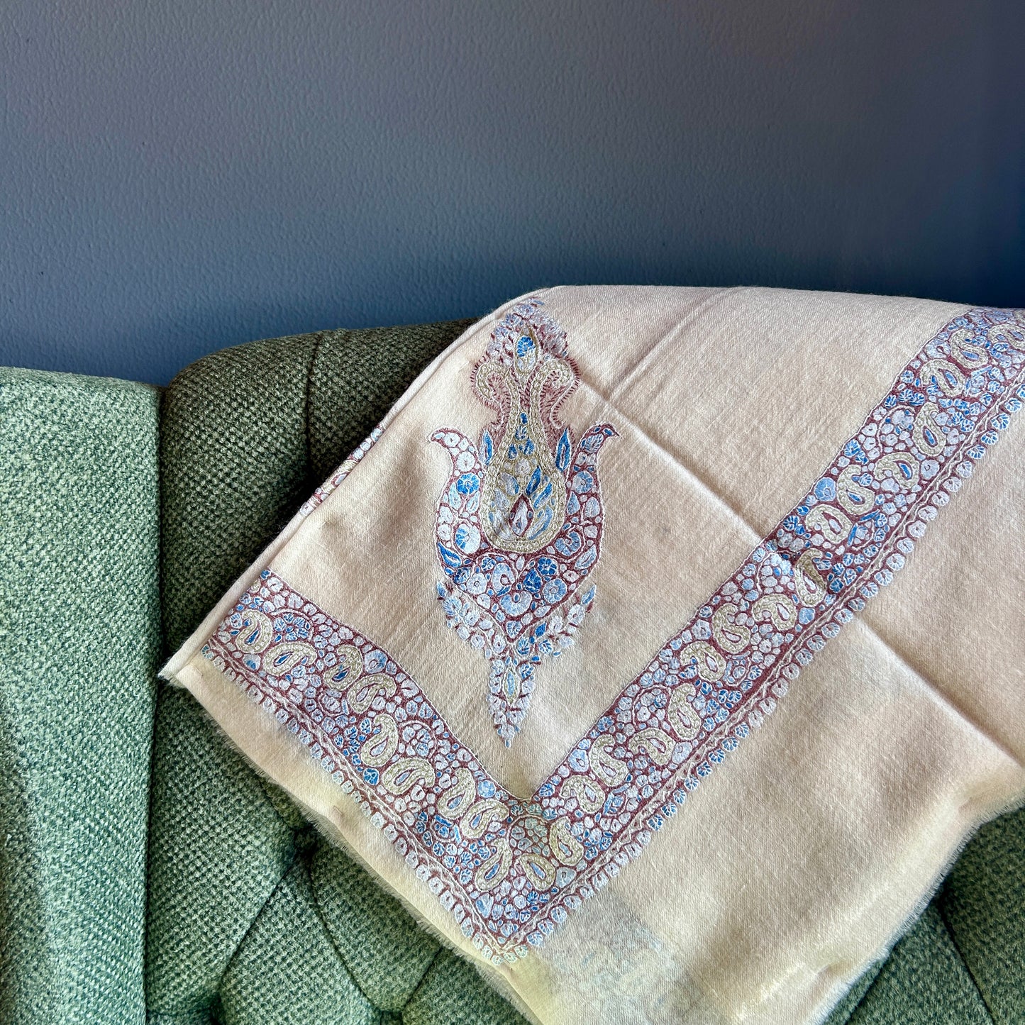 Almond themed Pashmina Mussar