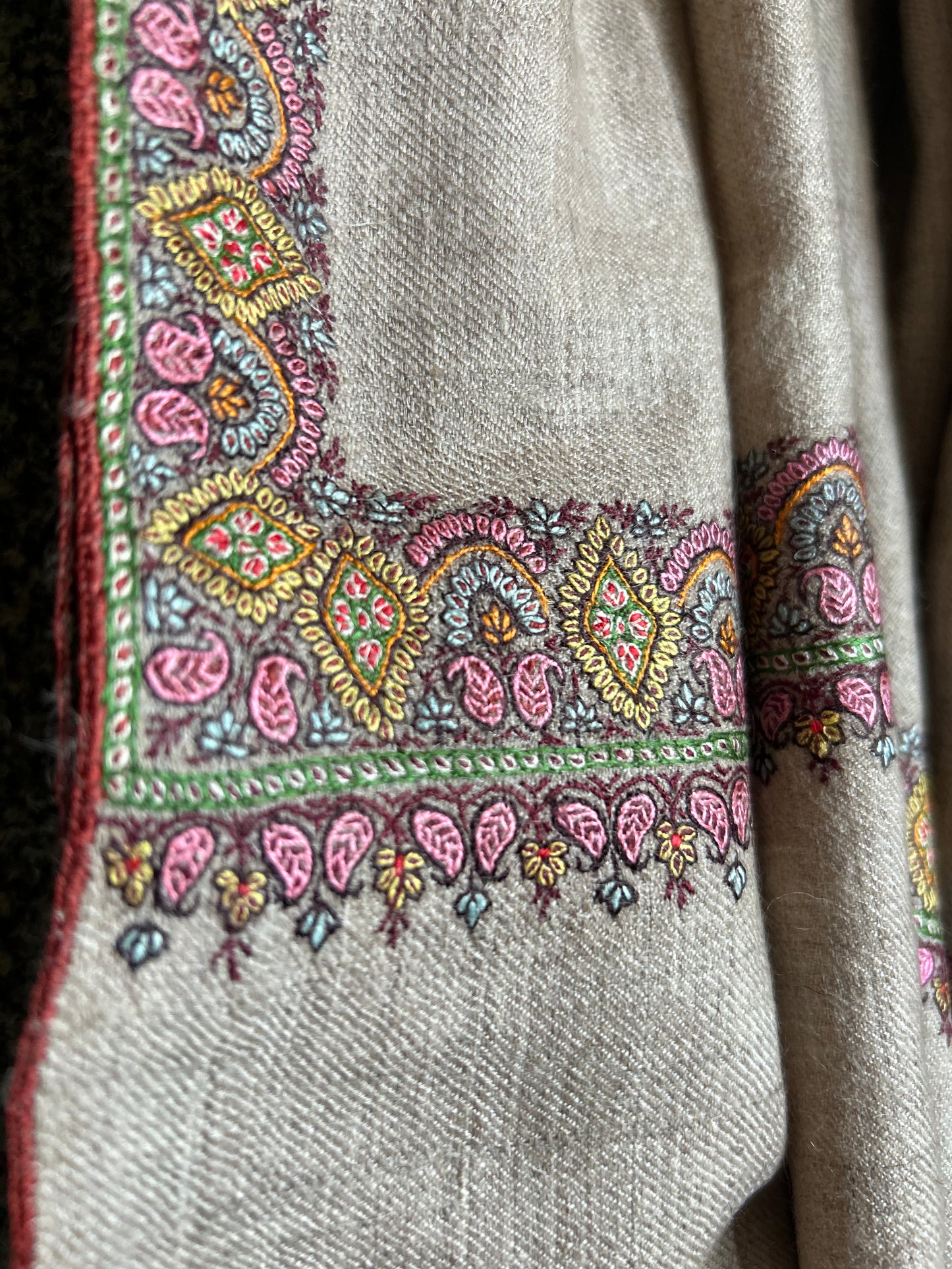 Natural floral hashidar