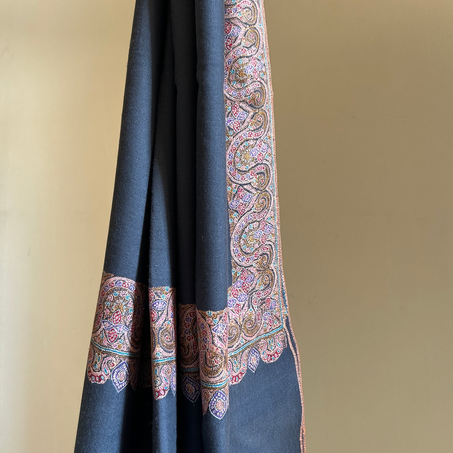 Dordar Dark Blue Handmade Pashmina Shawl