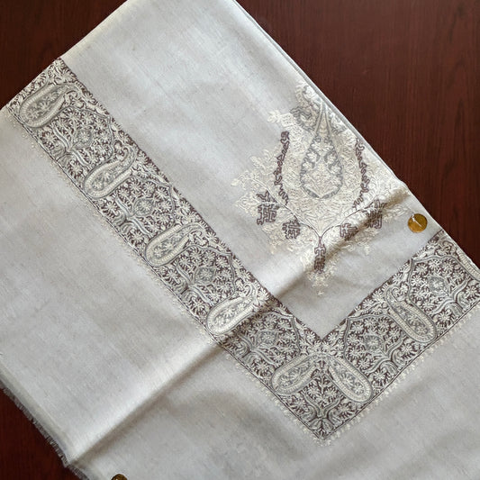 Mocha White Full Turma