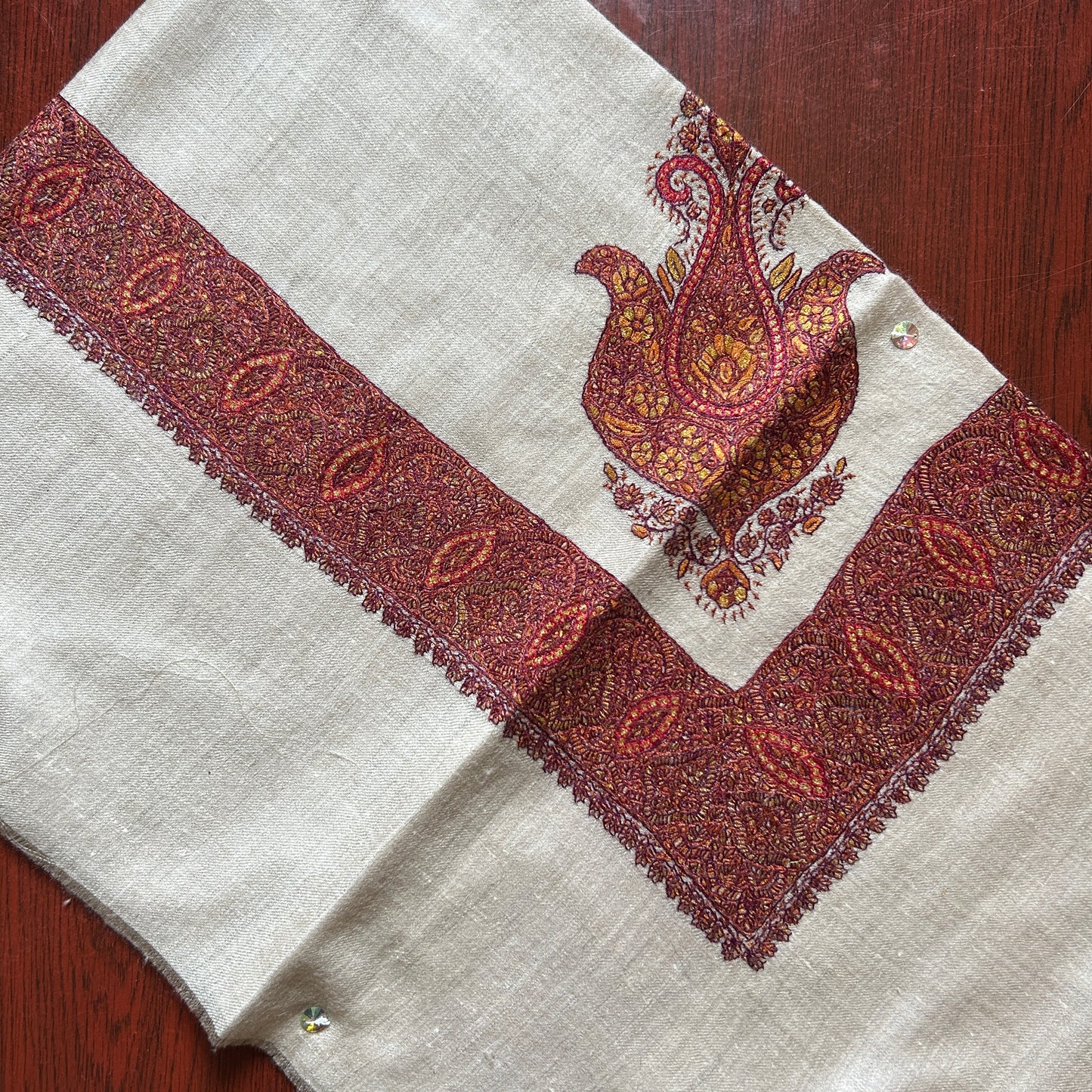 Majestic Maroon Handmade Pashmina Shawl