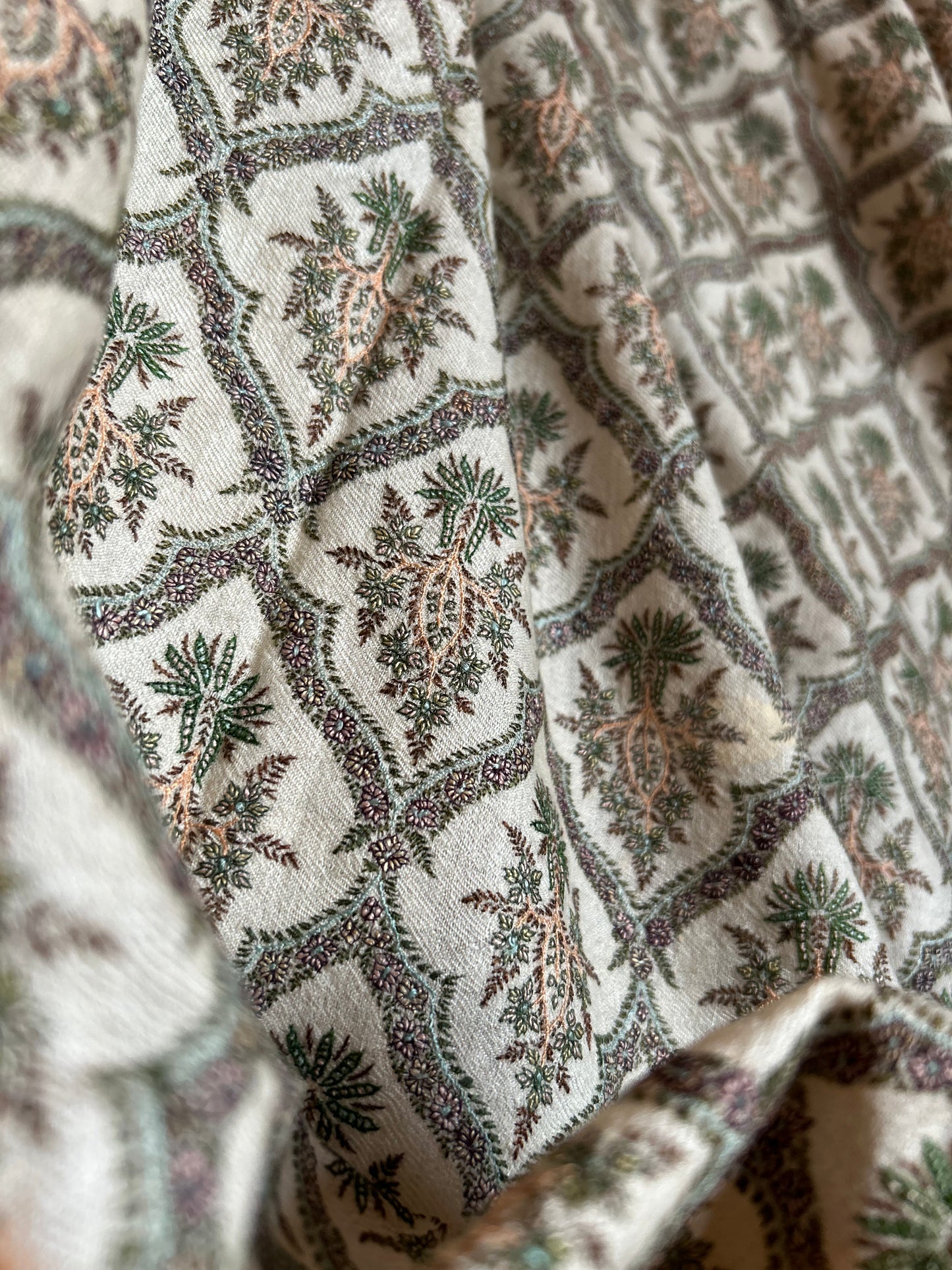 Antique Cream White Silk & Pashmina Jamawar