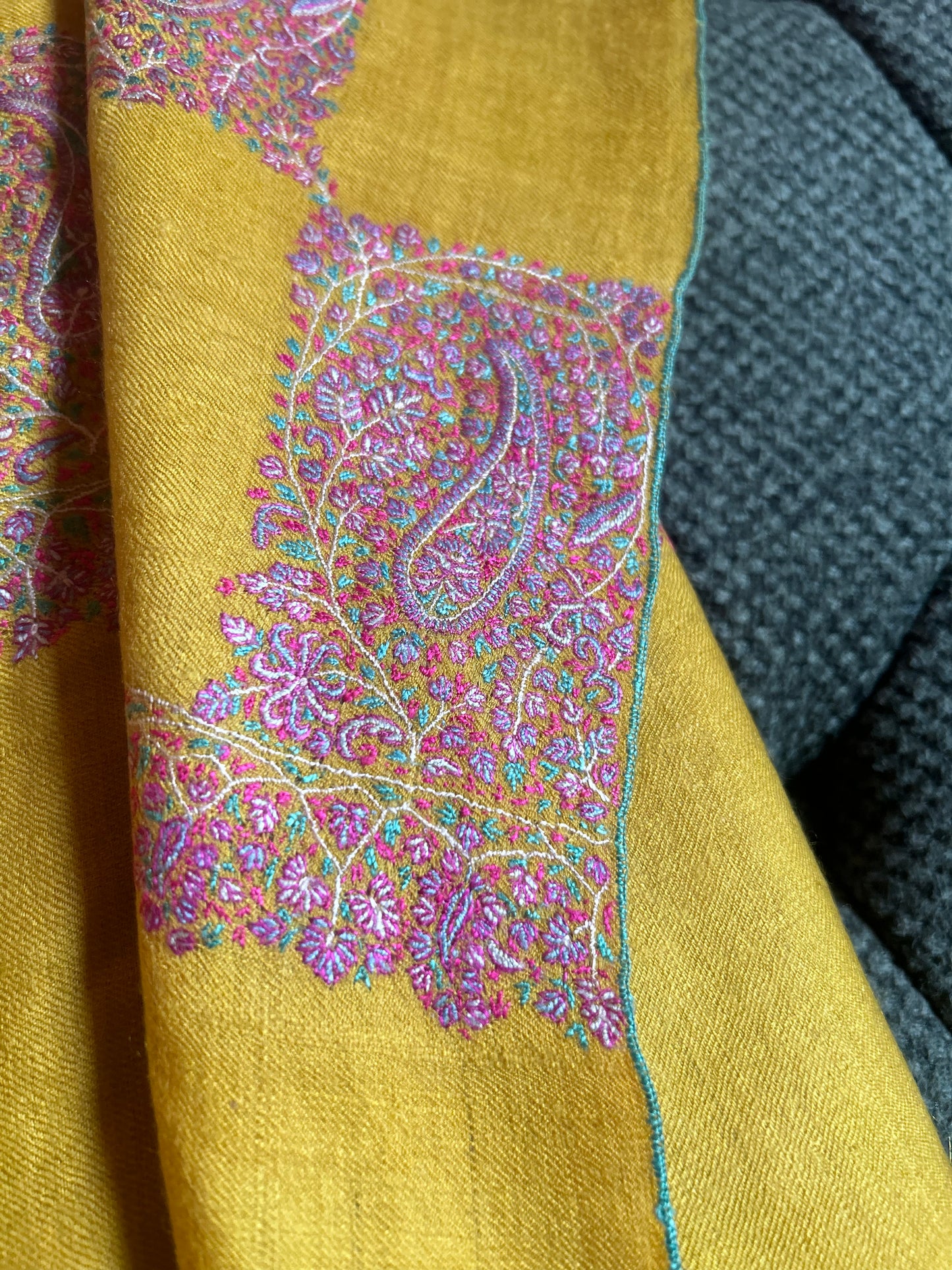 Yellow floral sozni Dabedar